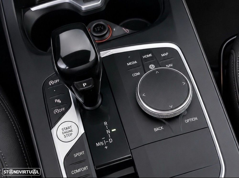 BMW 218 i Line Sport — fotografia 8