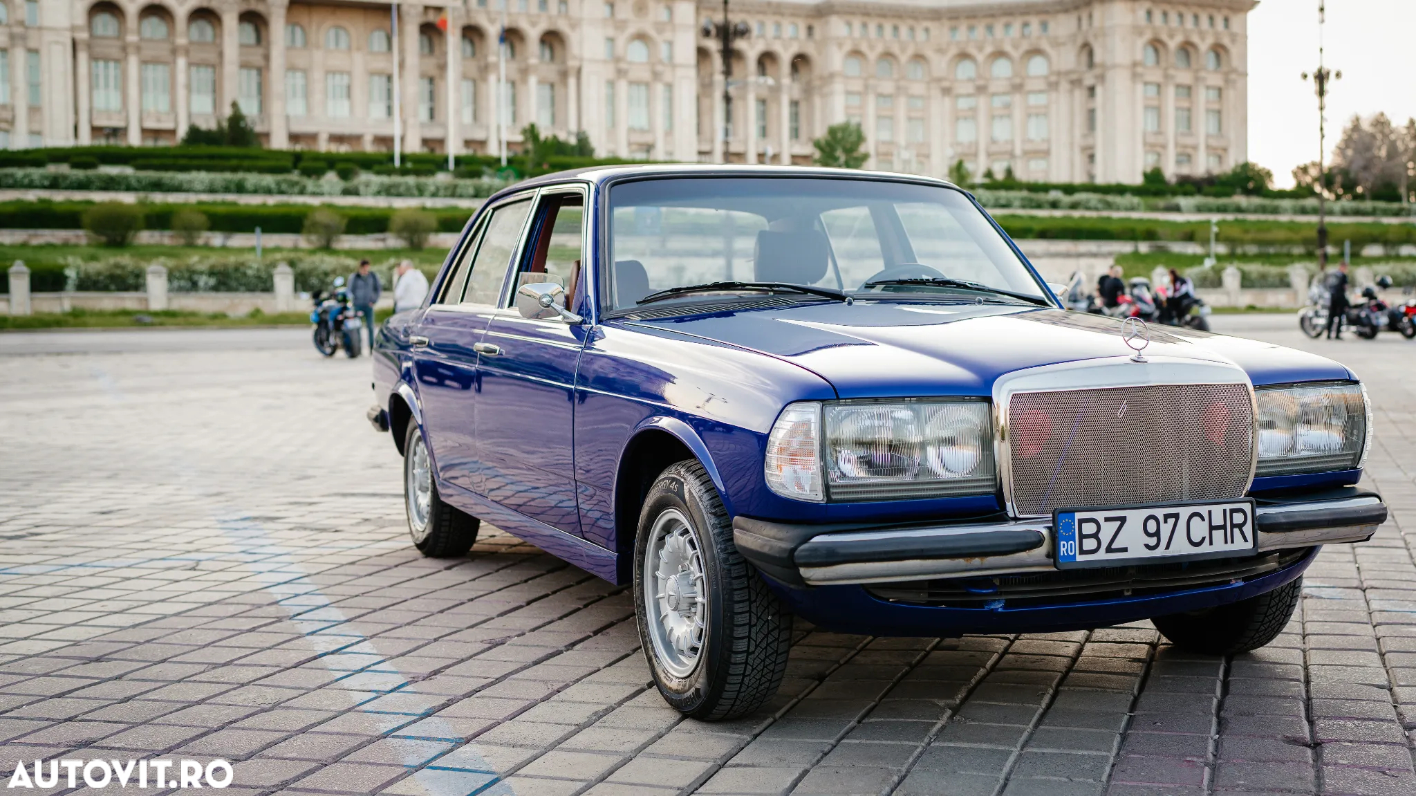 Mercedes-Benz W123 - 13