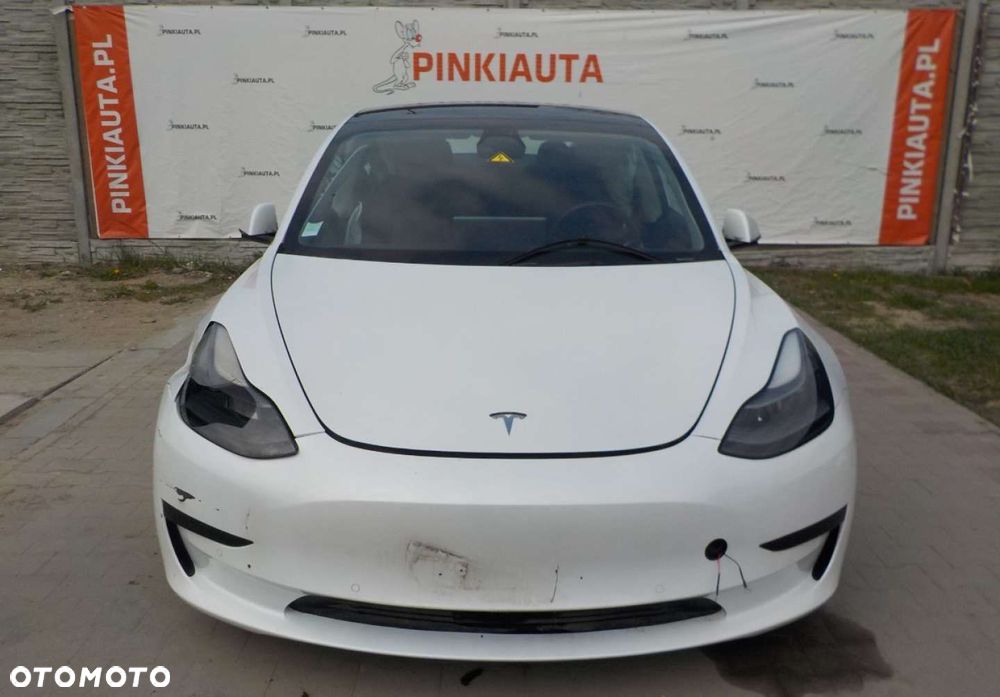 Tesla Model 3 - 2