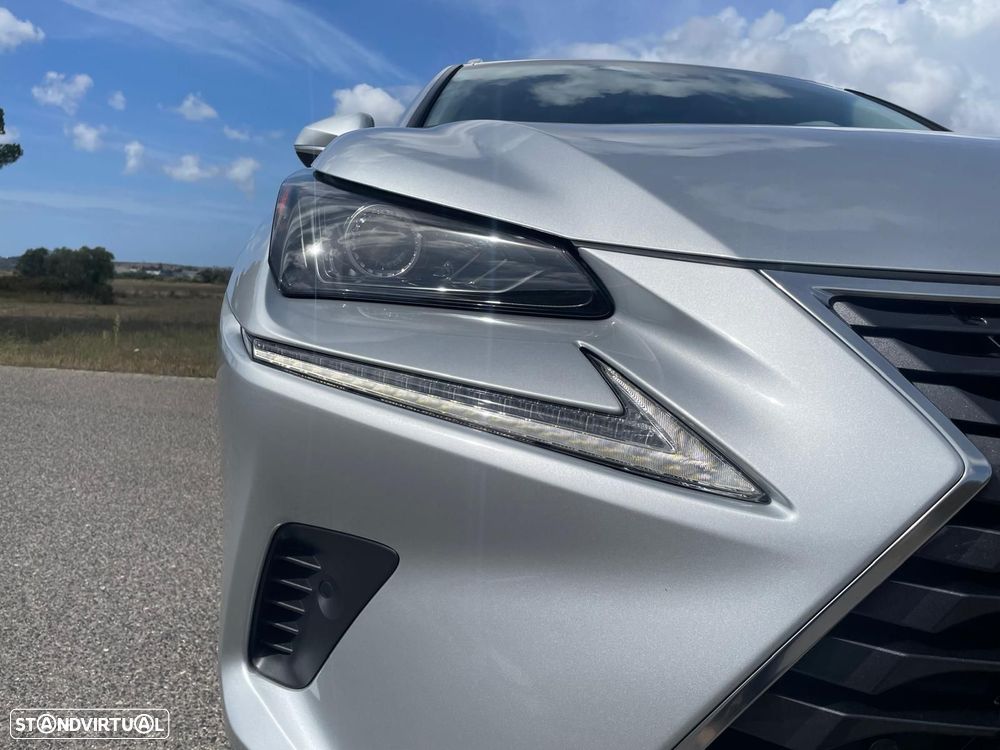 Lexus NX 300h Executive+ - 15
