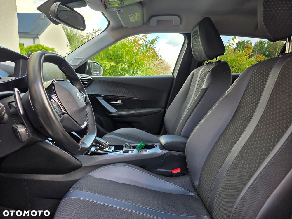 Peugeot 2008 1.5 BlueHDi Allure S&S EAT8 - 8