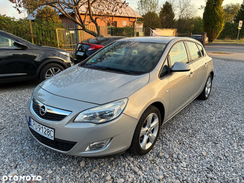 Opel Astra 1.6 Design Edition - 3