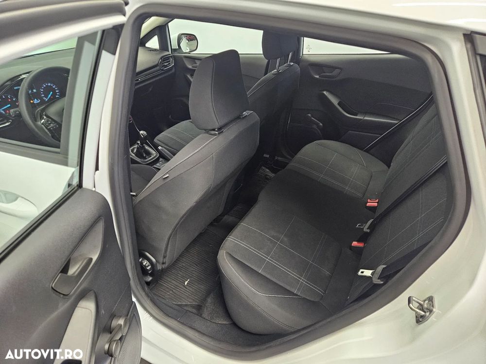 Ford Fiesta - 8