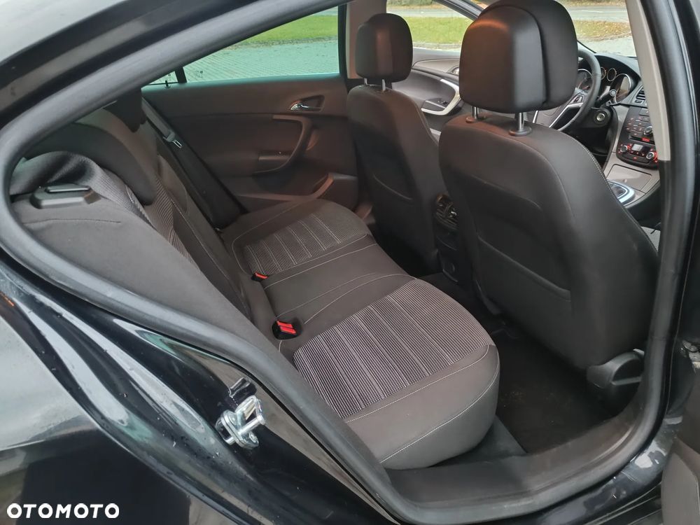 Opel Insignia - 34
