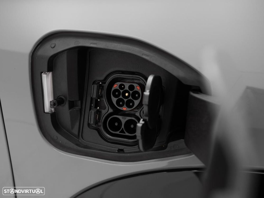 Nissan Ariya 63 kWh Advance - 15