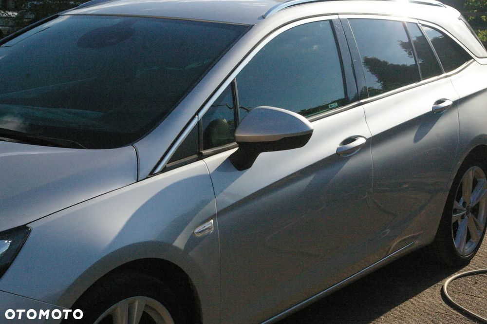 Opel Astra 1.4 T Elite S&S - 22