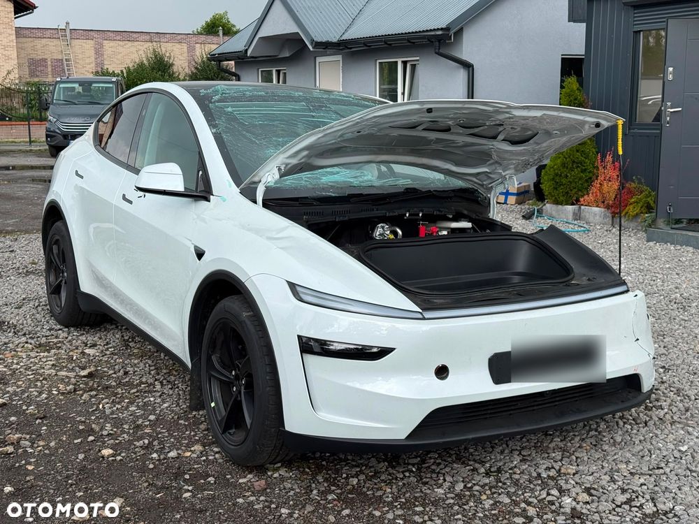 Tesla Model Y RWD - 5