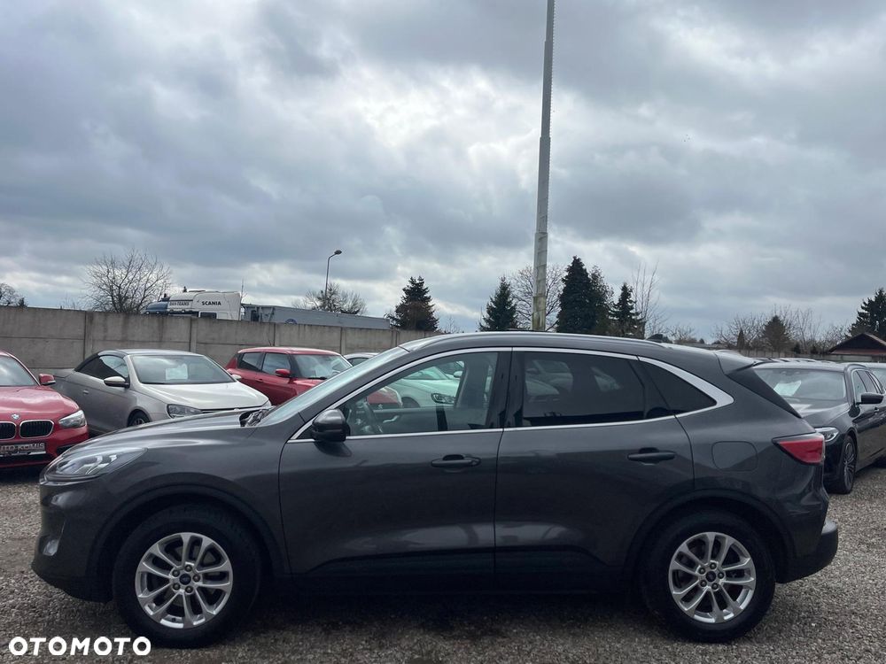 Ford Kuga - 12