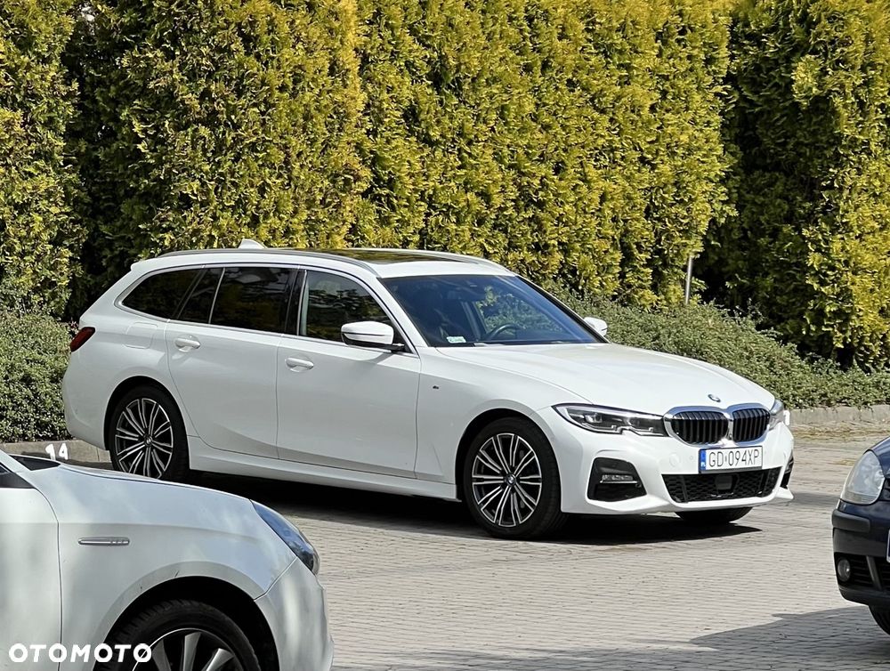 BMW Seria 3 320d xDrive M Sport - 21