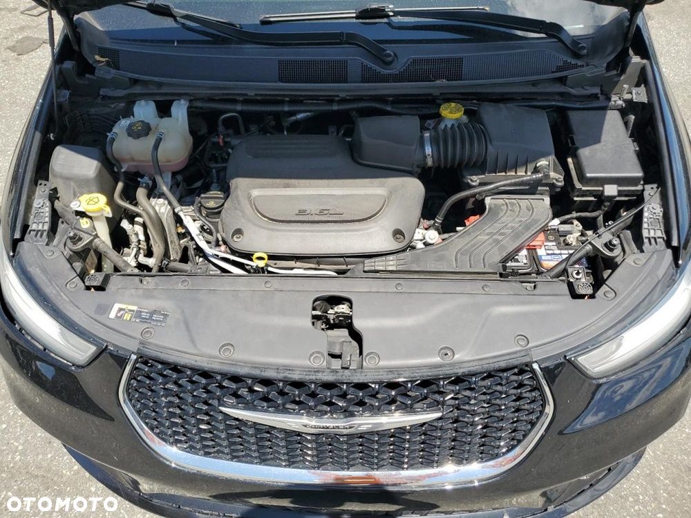 Chrysler Pacifica - 15