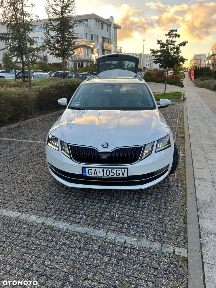 Skoda Octavia 1.4 TSI Style DSG - 4