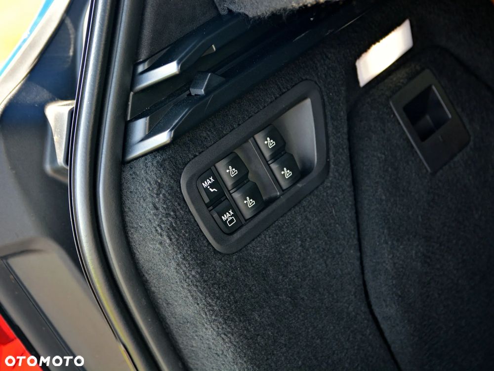 BMW X7 M50i sport - 23