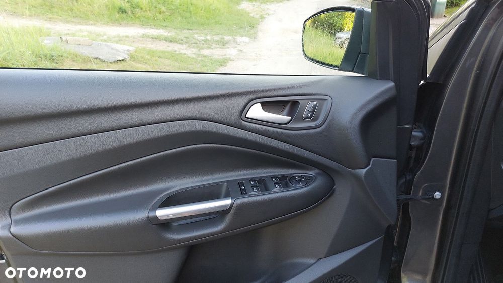 Ford Kuga 2.0 TDCi 4WD Titanium - 10