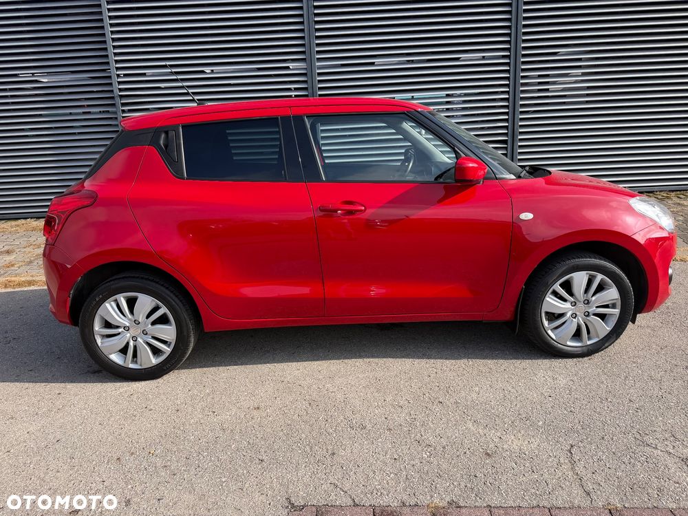Suzuki Swift 1.2 Dualjet Allgrip Comfort - 10
