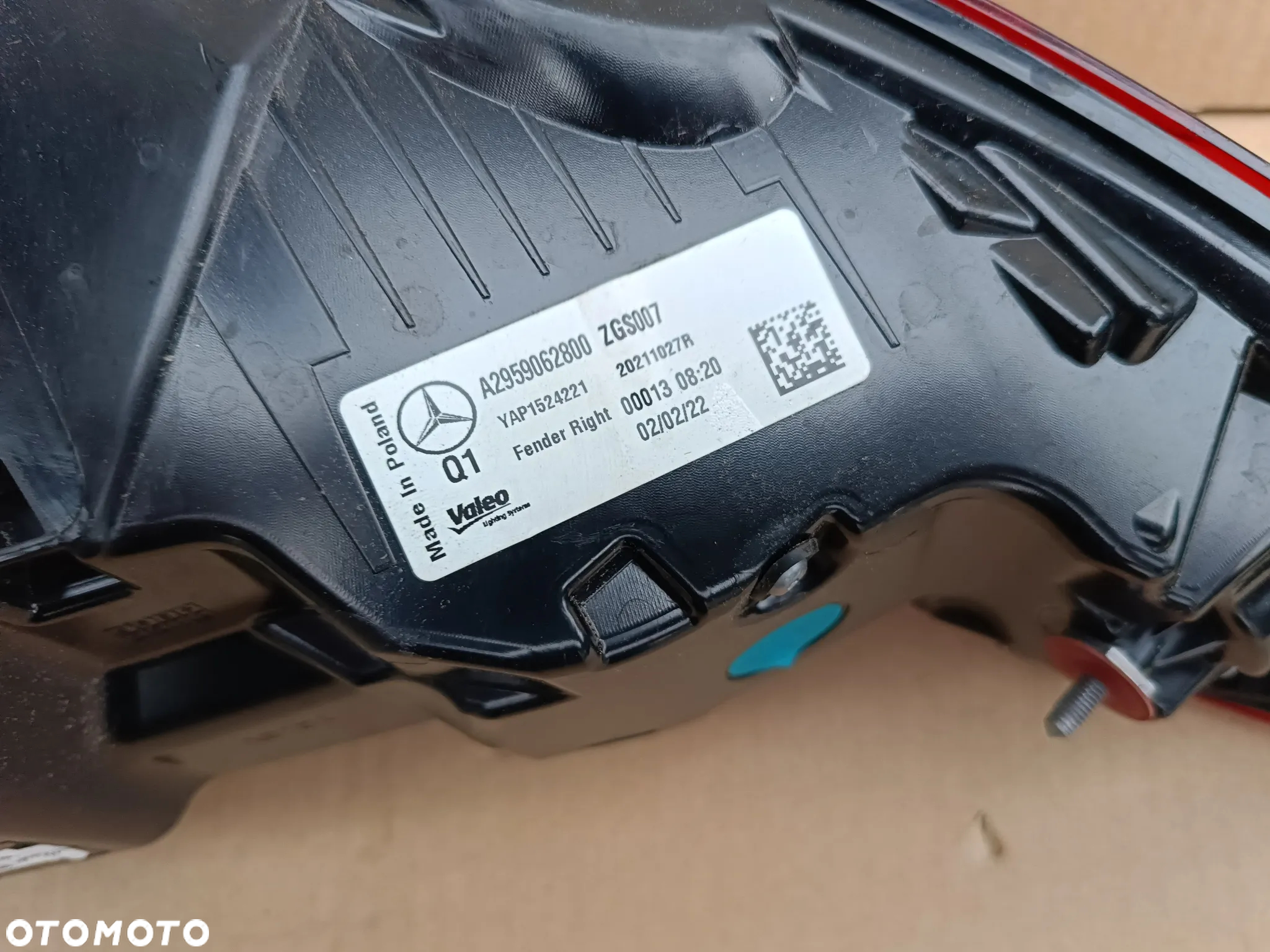 Lampa tylna tył tylnia prawa LED Mercedes EQE Coupe W295 oryg A295 - 3
