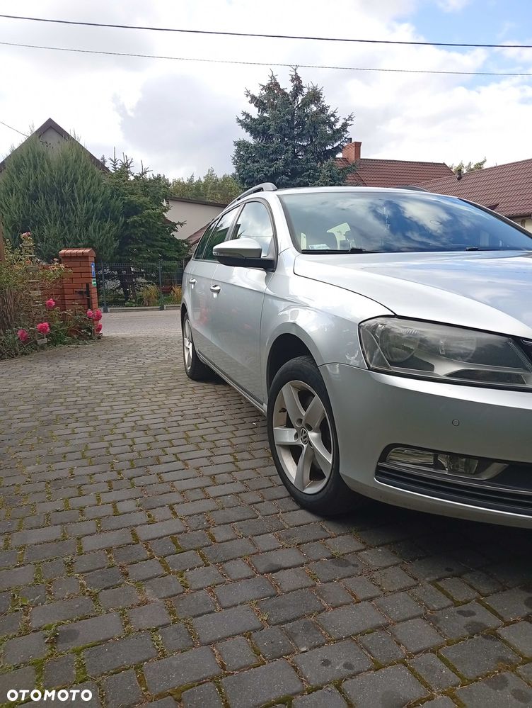 Volkswagen Passat - 2
