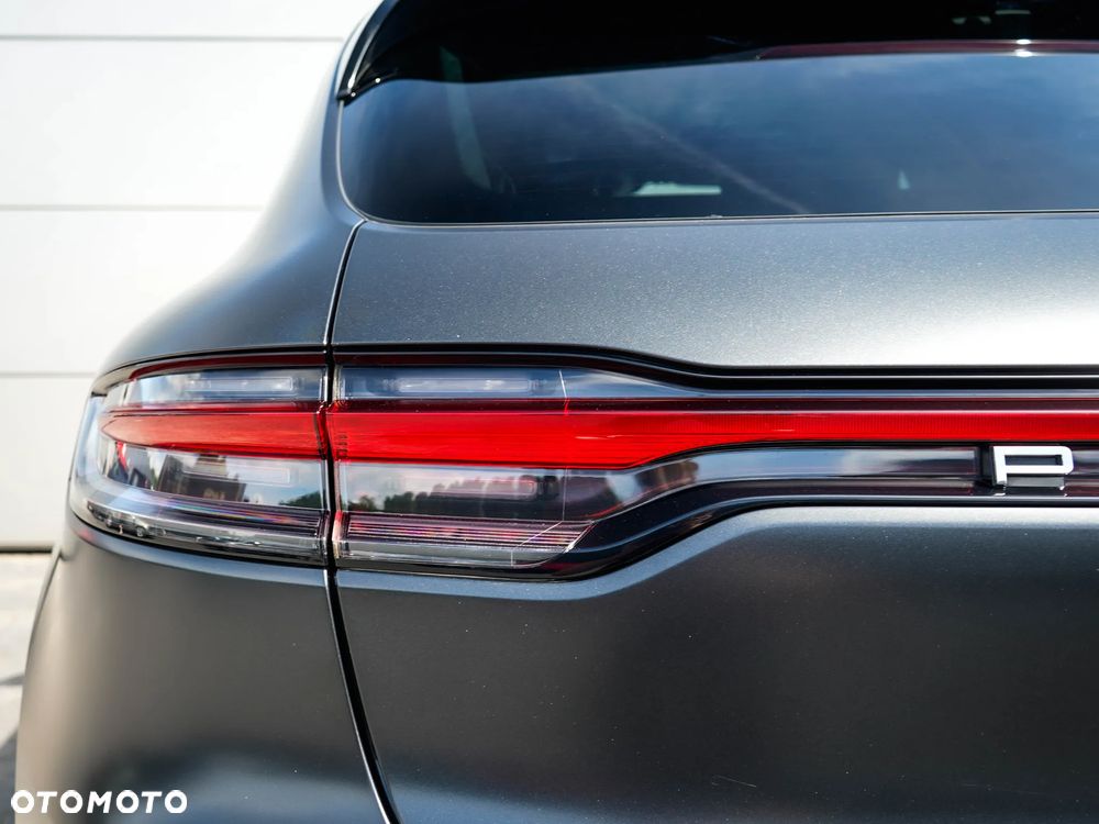 Porsche Macan Standard - 12
