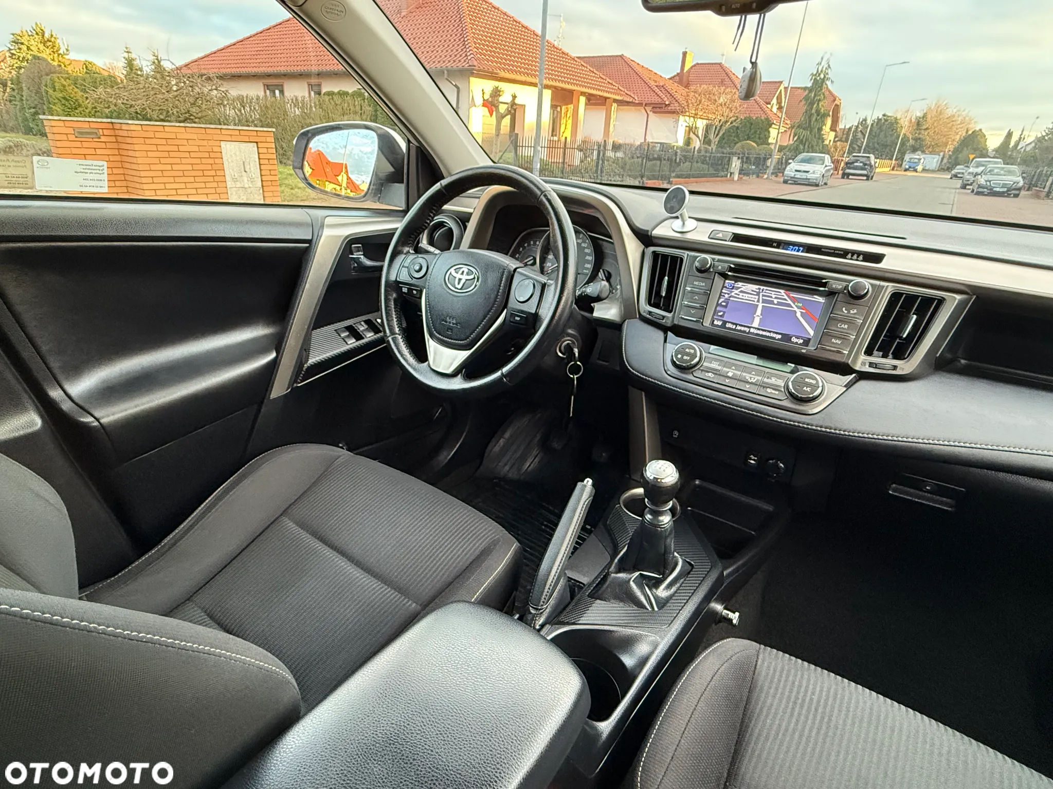 Toyota RAV4 2.0 D-4D Active - 25