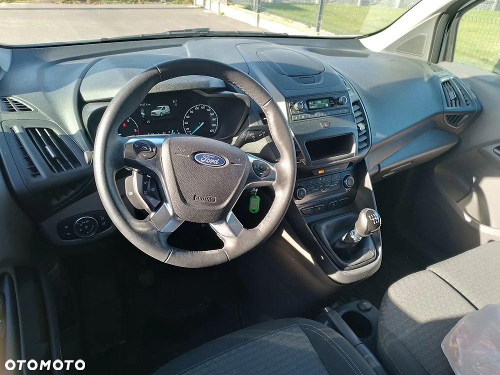 Ford Transit Connect - 24