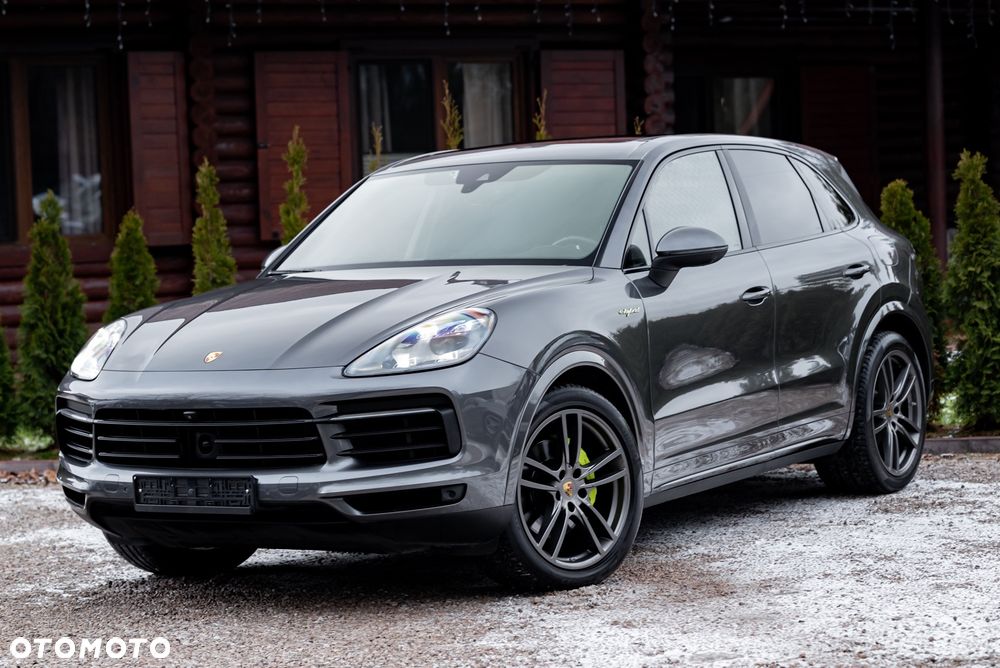 Porsche Cayenne S E-Hybrid - 2