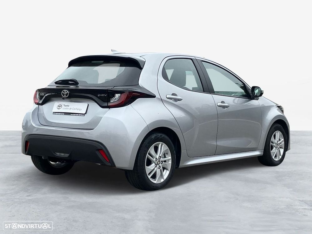 Toyota Yaris — fotografia 3