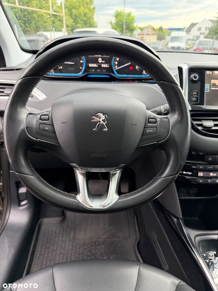 Peugeot 2008 1.6 VTi Allure - 24