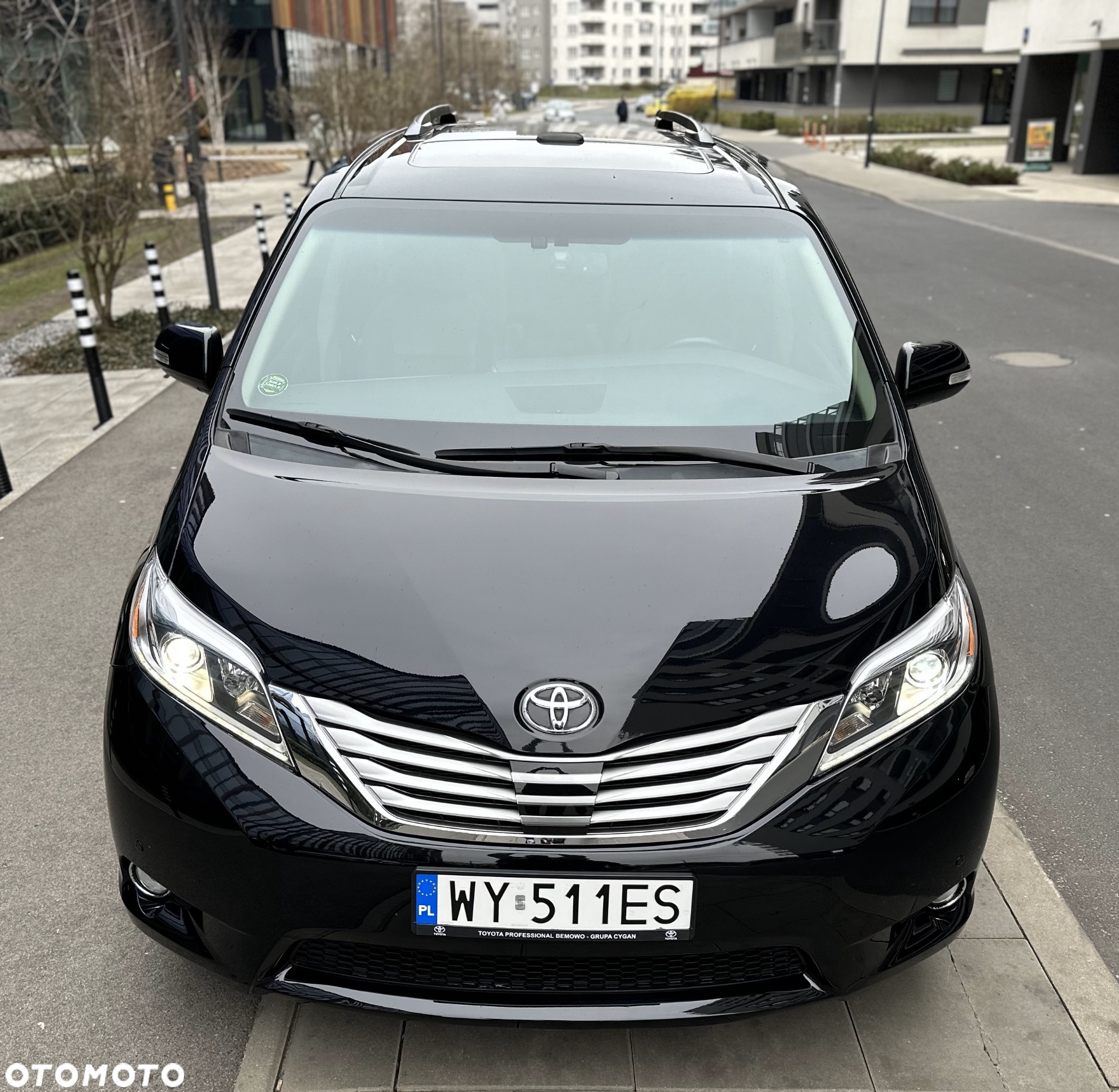 Toyota Sienna 3.5 V6 - 7