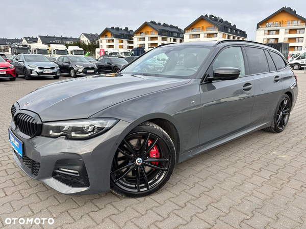BMW Seria 3 330i xDrive M Sport sport