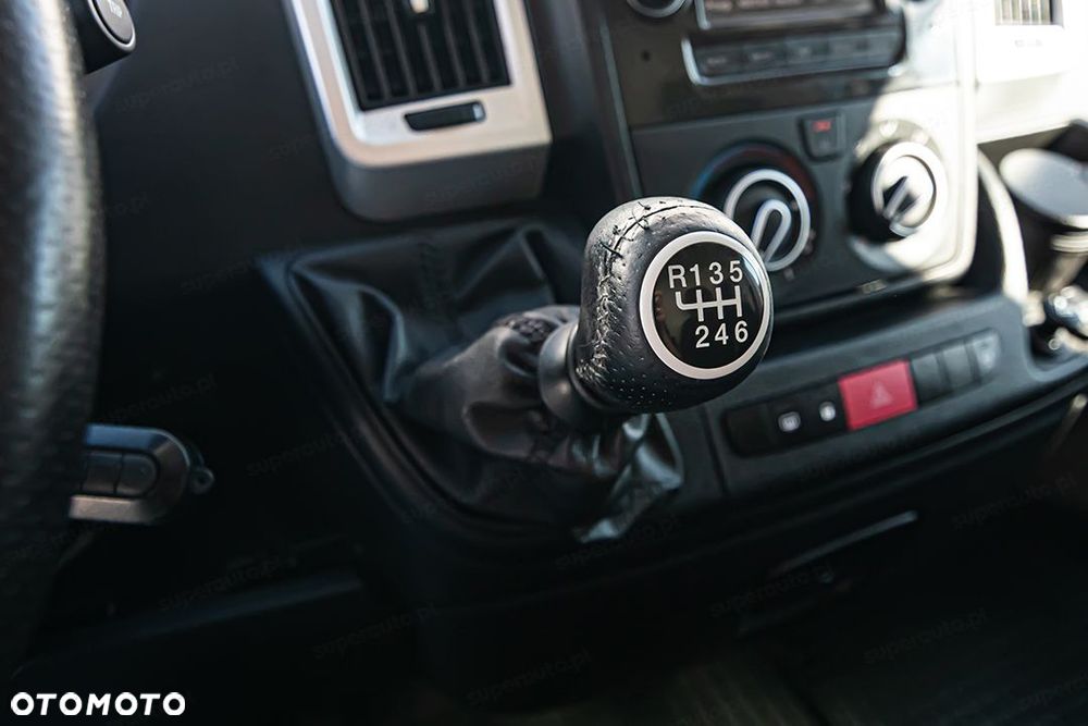 Opel Movano L3H2 2.2 140KM - 28