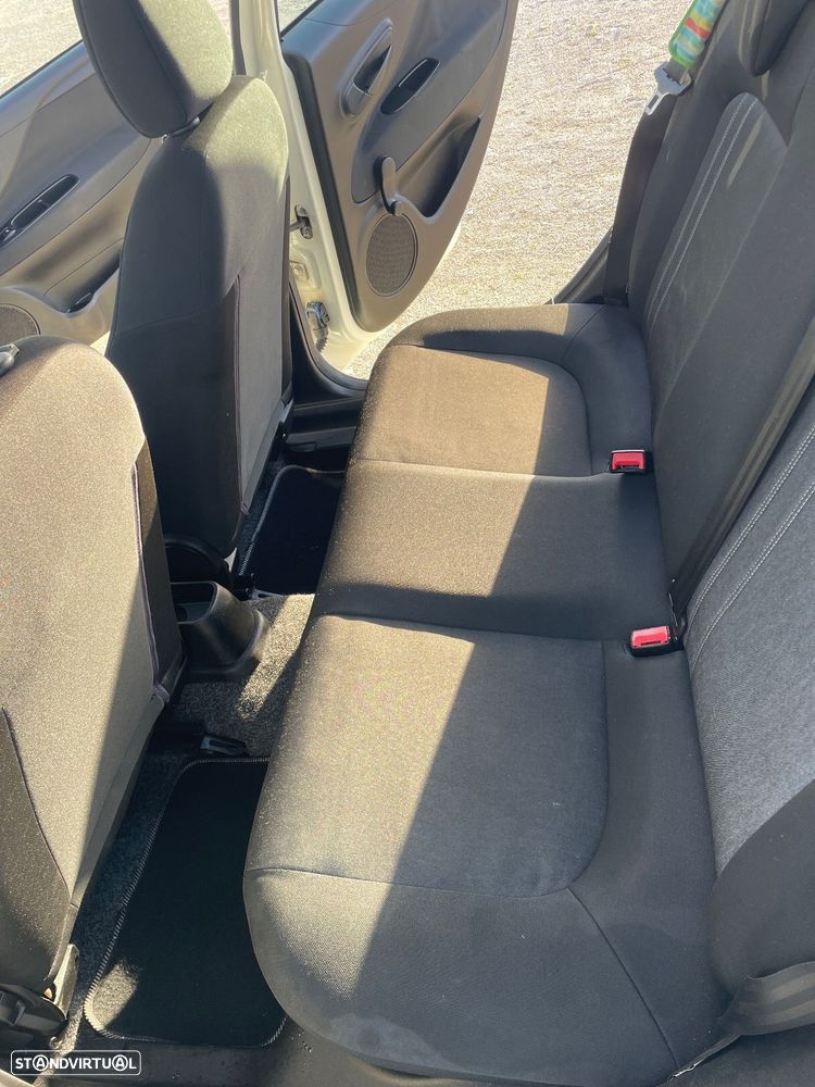 Fiat Punto 1.2 Lounge Start&Stop - 10