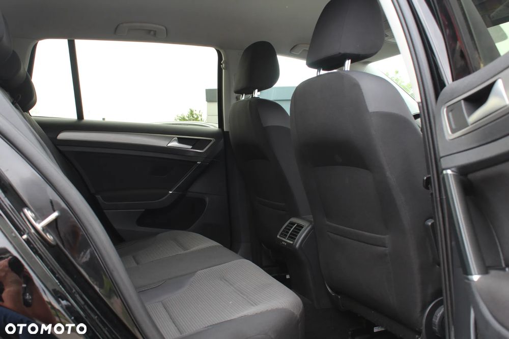 Volkswagen Golf 1.4 TSI BMT Comfortline - 31