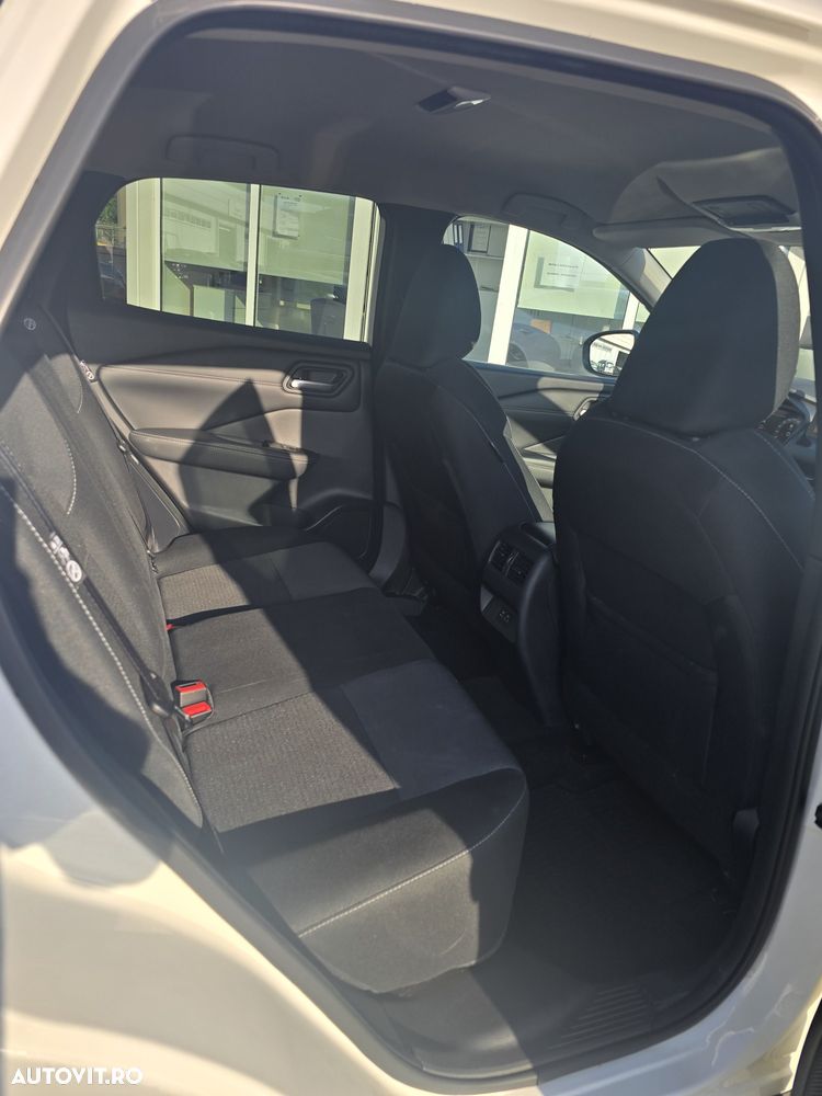 Nissan Qashqai 1.3 l MHEV X-Tronic N-Connecta - 19