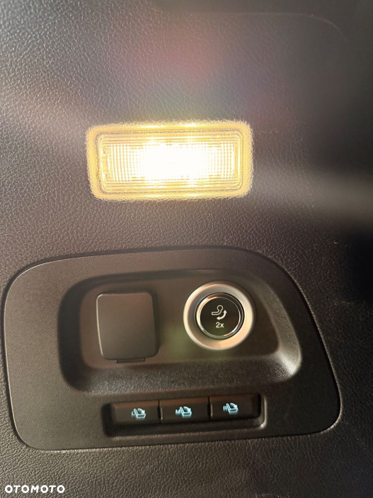 Ford S-Max 2.0 EcoBlue Titanium - 35