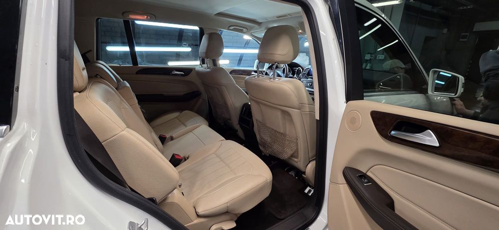 Mercedes-Benz GLS 400 4MATIC 9G-TRONIC - 9