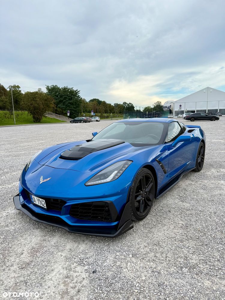 Chevrolet Corvette - 2