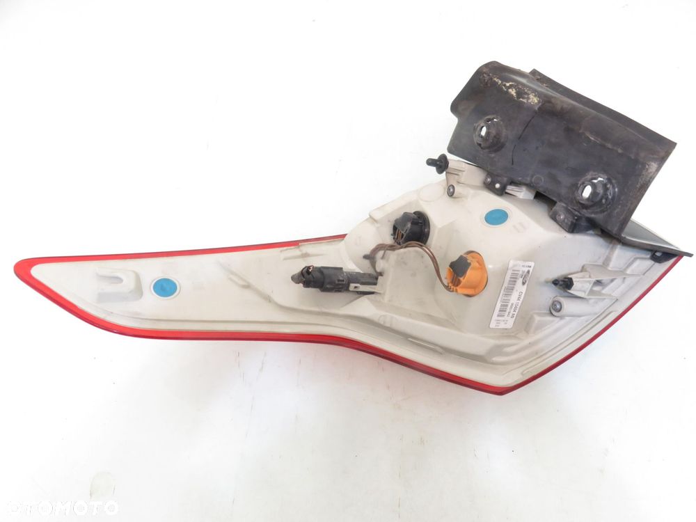 LAMPA PRAWA TYLNA FORD KUGA II CV4413404AG 90021842 - 5