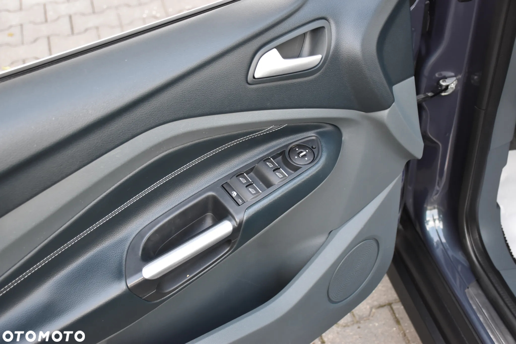 Ford Grand C-MAX 2.0 TDCi Titanium - 23