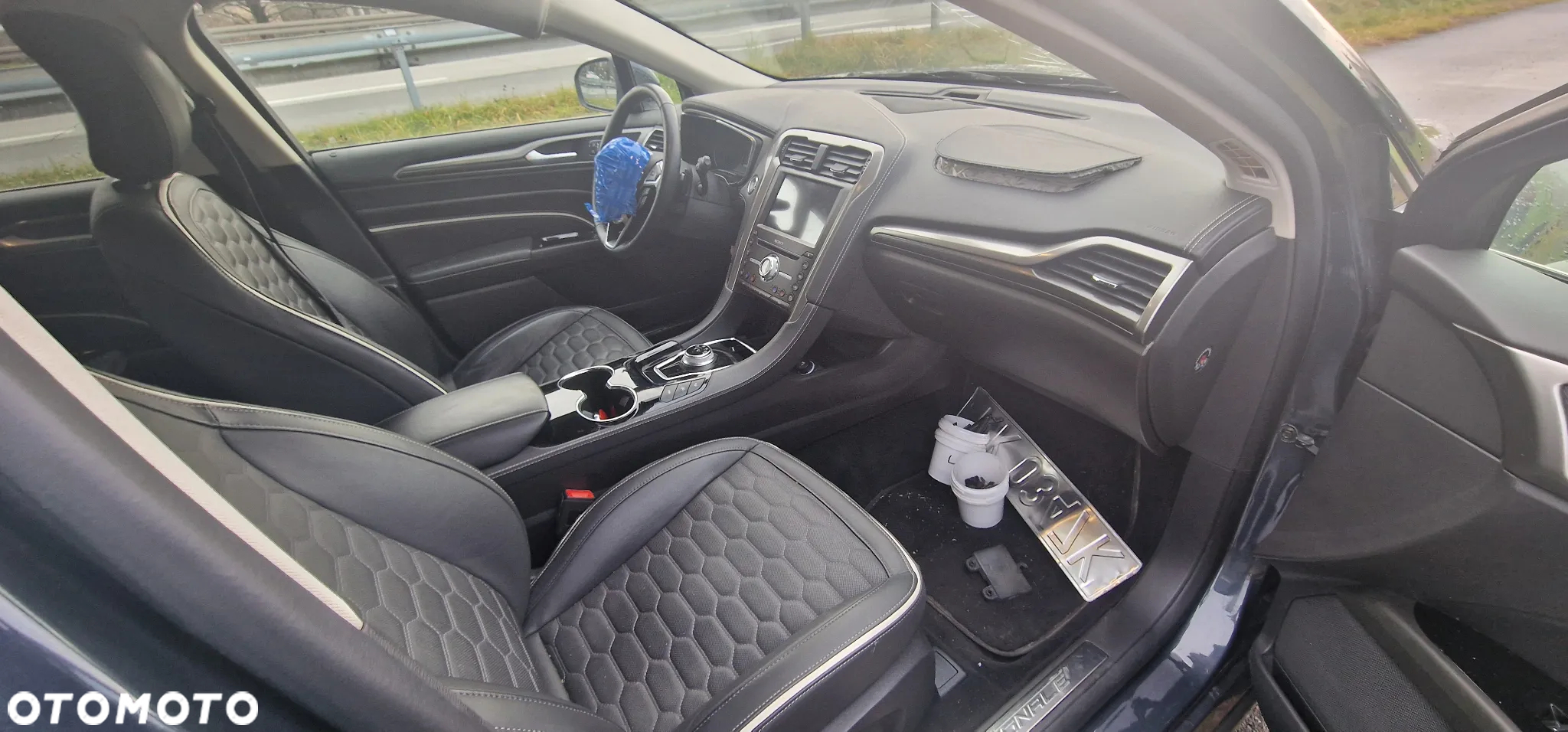 Ford Mondeo 2.0 EcoBlue Vignale Plus - 11