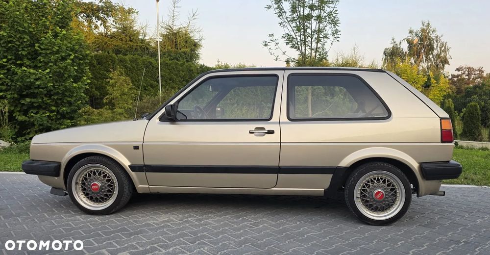Volkswagen Golf 1.3 GL - 2