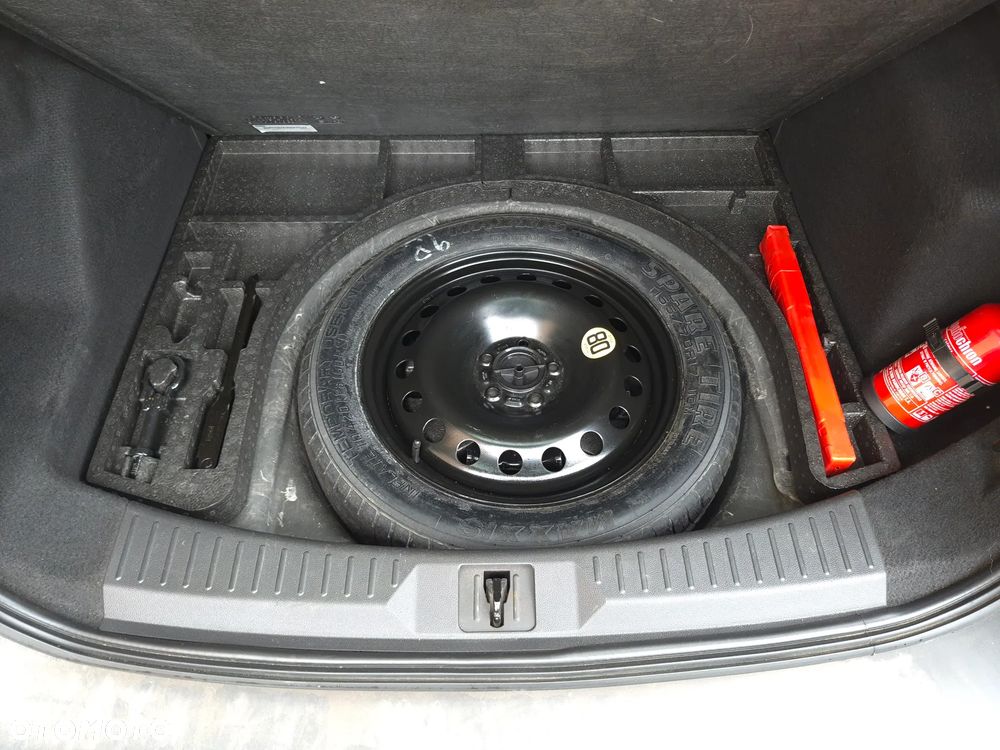 Ford Kuga 1.5 EcoBoost 2x4 Titanium - 18