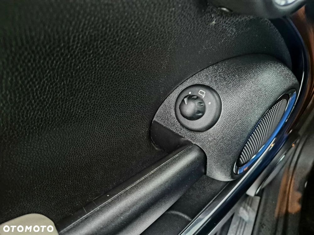 MINI Cooper 50 Camden - 26