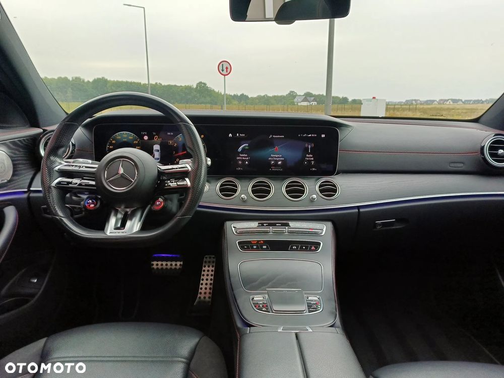 Mercedes-Benz Klasa E AMG 53 4-Matic+ - 12