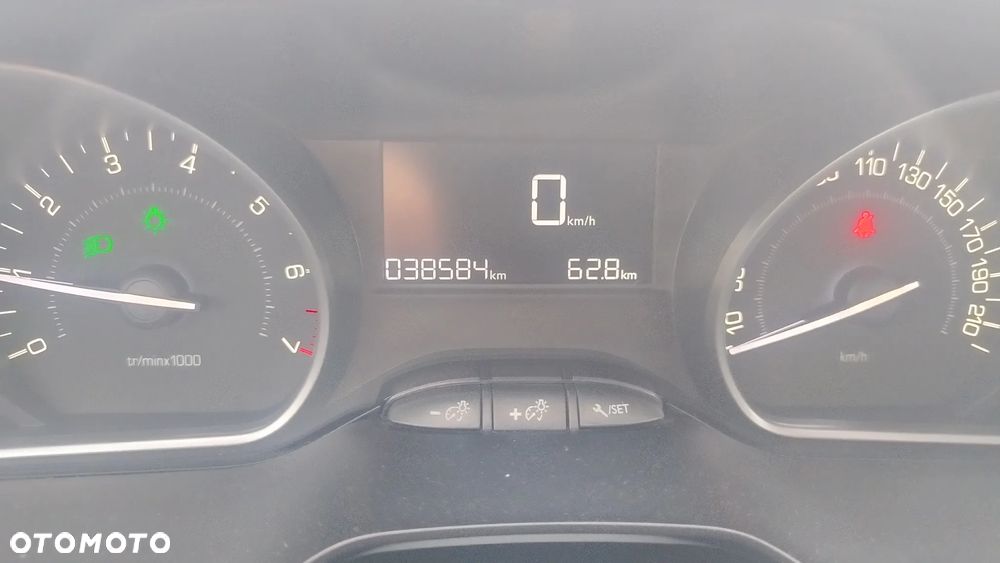 Peugeot 2008 PureTech 110 Stop&Start Style - 11