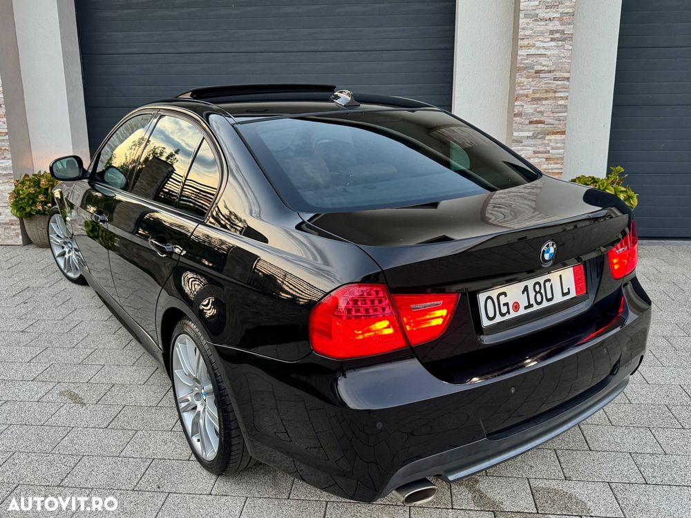 BMW Seria 3 320d xDrive DPF Aut. - 25