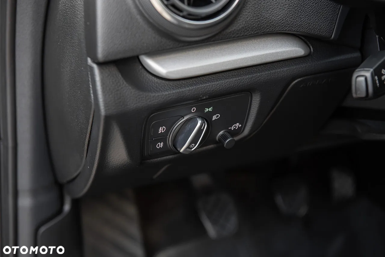 Audi A3 1.4 TFSI Ambiente - 17