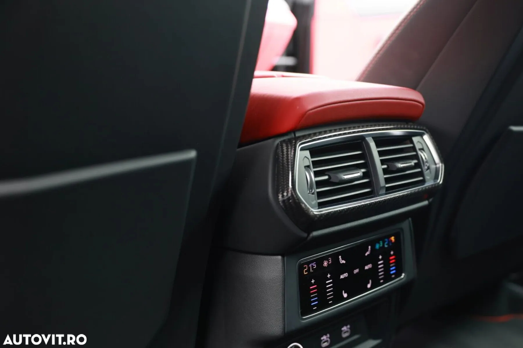 Lamborghini URUS Standard - 30