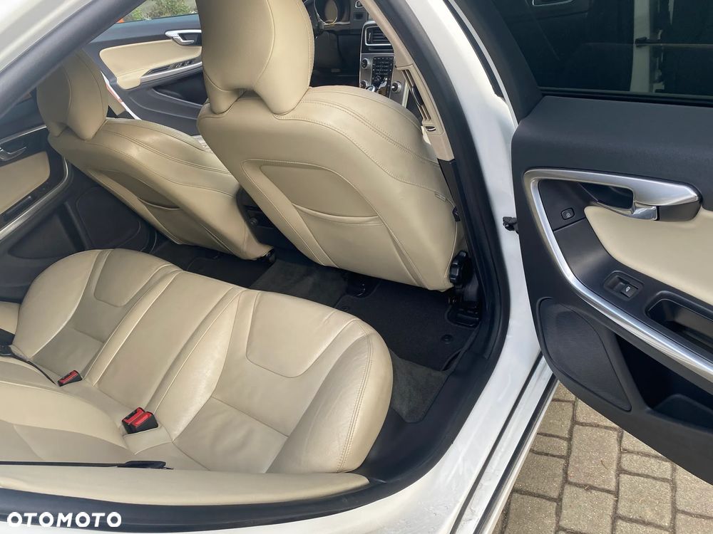 Volvo S60 T5 Drive-E Summum - 12