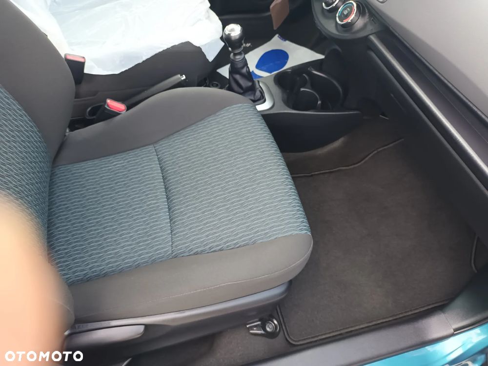 Toyota Yaris 1.33 VVT-i Executive - 18