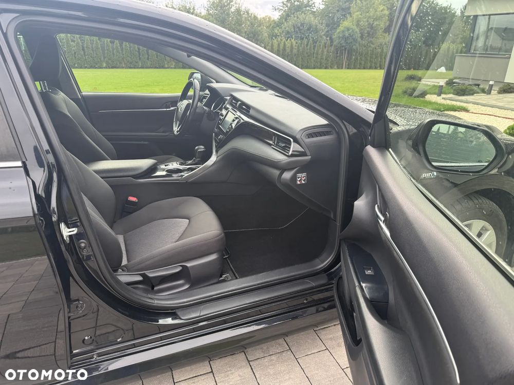 Toyota Camry 2.5 Hybrid Comfort CVT - 9