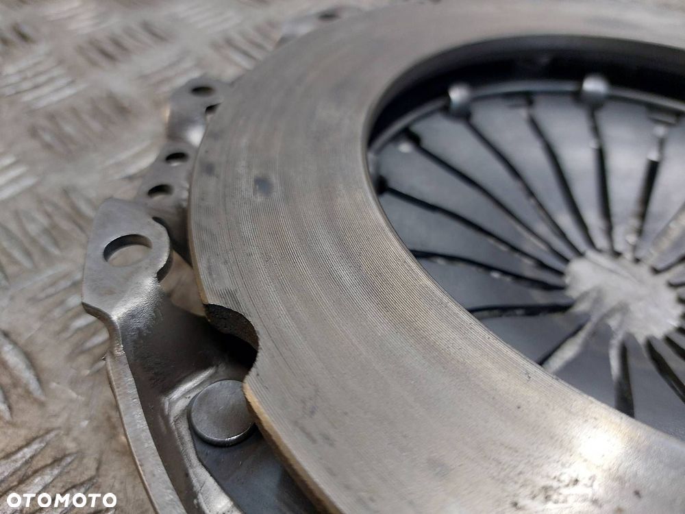 SPRZĘGŁO TARCZA + DOCISK + ŁOŻYSKO OPOROWE CITROEN C5 I 1.8 16V - 6